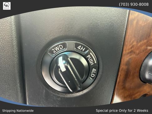 Used 2011 Nissan Titan SL w/ SL Technology Pkg AWD/4WD image 29