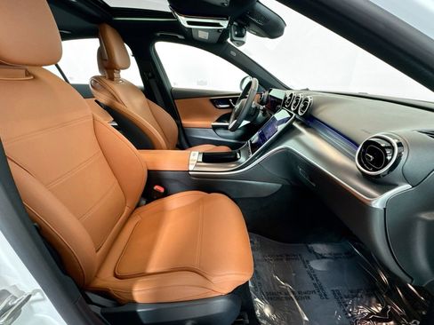 Certified 2025 Mercedes-Benz C 300 4MATIC Sedan image 27