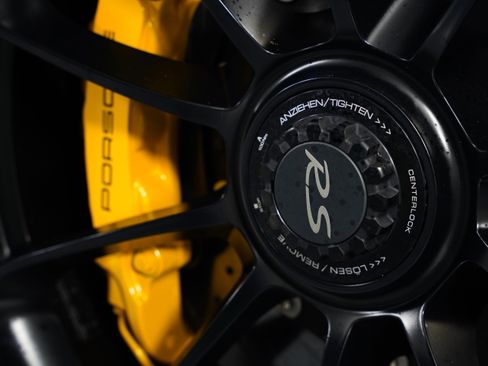 Used 2019 Porsche 911 GT2 RS image 9