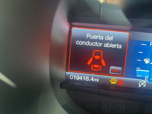Used 2023 Ford Edge Titanium AWD/4WD image 3