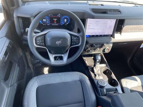 New 2025 Ford Bronco 4-Door image 10