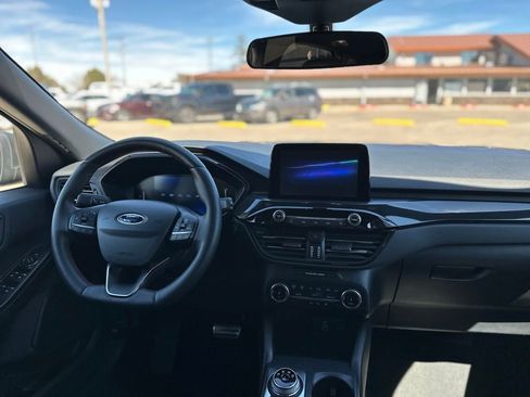 Used 2024 Ford Escape ST-Line image 17