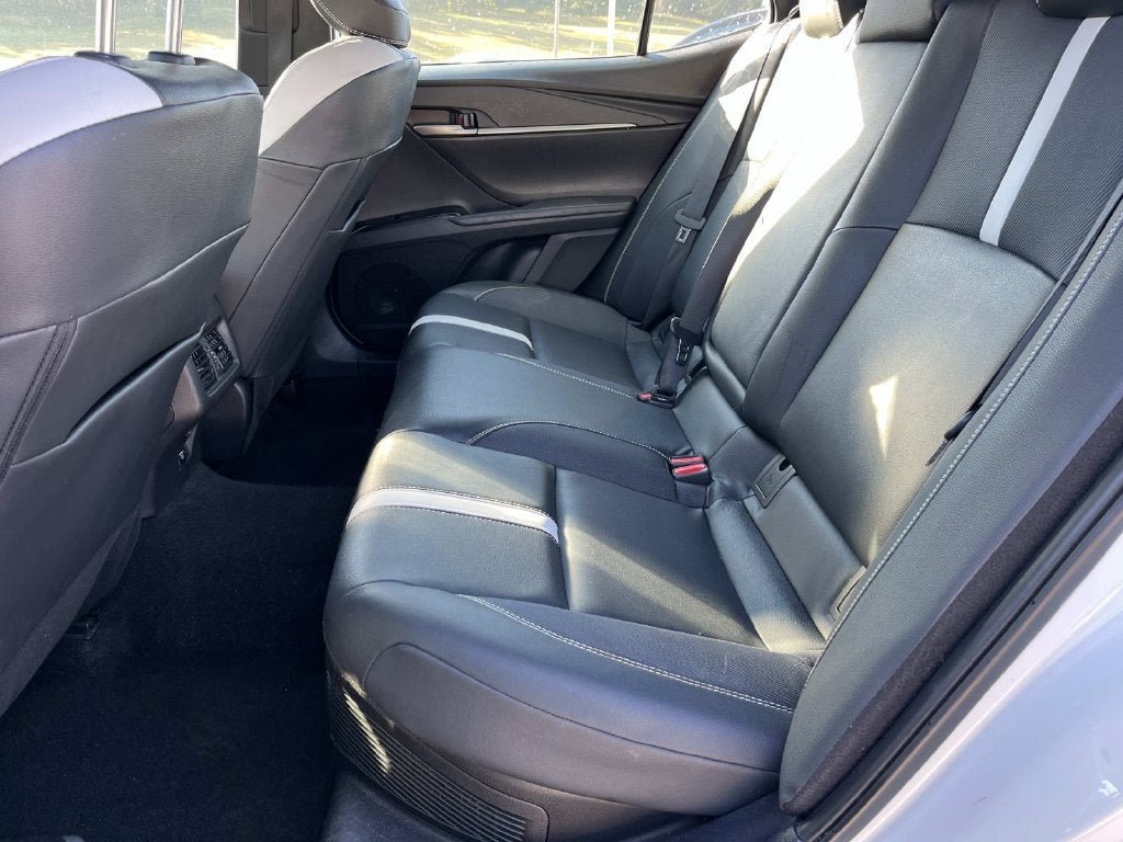 Used 2025 Toyota Camry SE FWD image 18