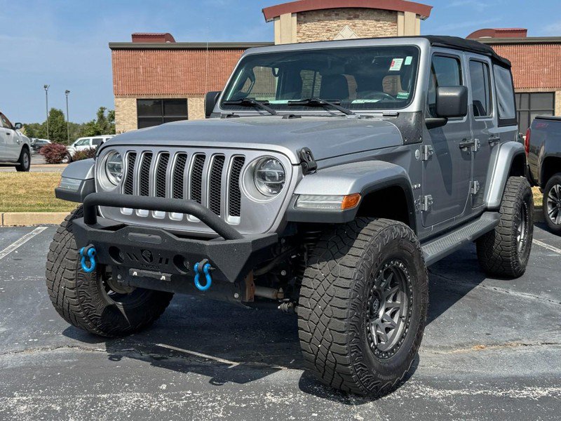 Used 2018 Jeep Wrangler Unlimited Sahara w/ LED Lighting Group AWD/4WD image 8