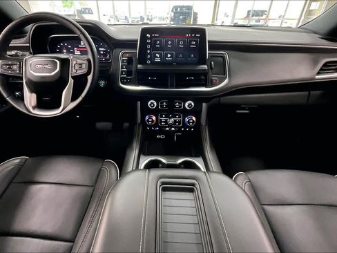 Used 2023 GMC Yukon SLT w/ SLT Premium Package RWD image 16