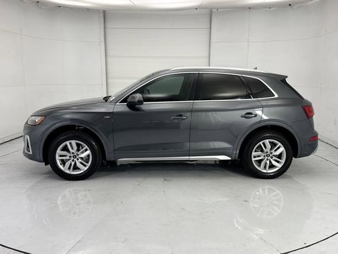 Certified 2023 Audi Q5 2.0T Premium w/ Convenience Package AWD/4WD image 8