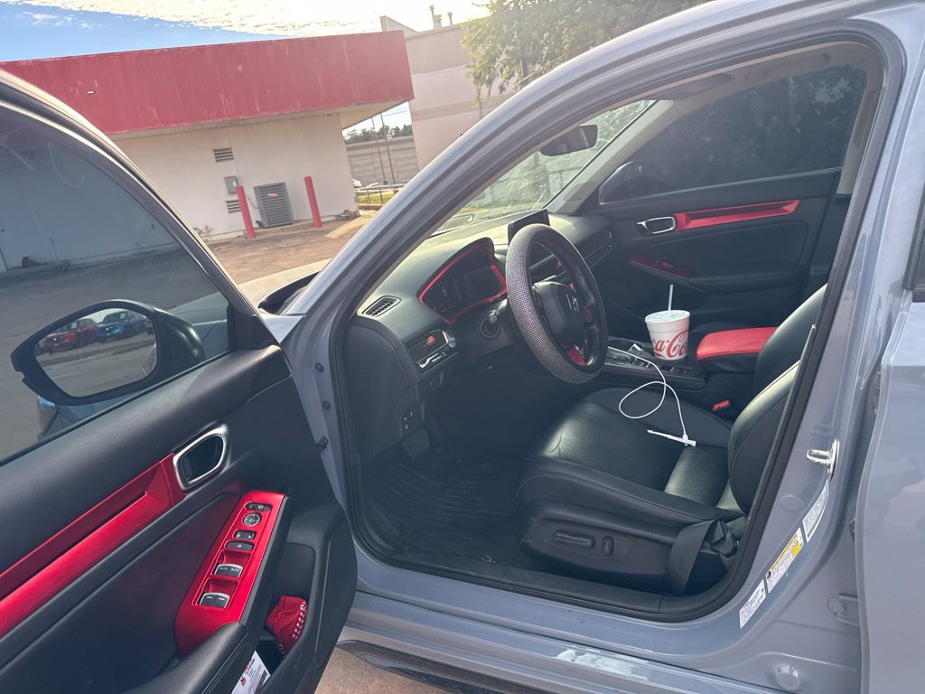 Used 2022 Honda Civic Touring image 9