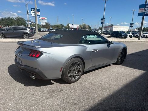 Used 2025 Ford Mustang Premium RWD image 5