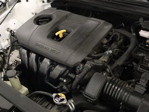 Used 2023 Kia Forte LXS FWD image 8