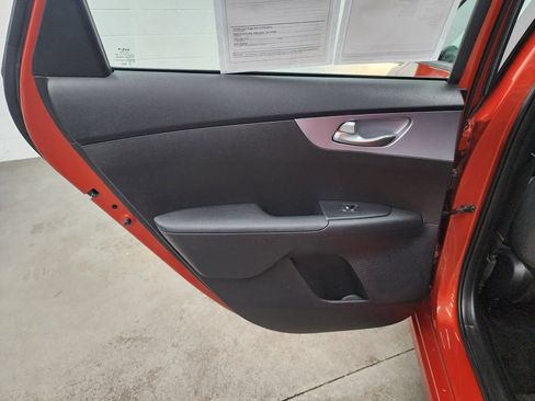 Used 2022 Kia Forte LXS FWD image 22