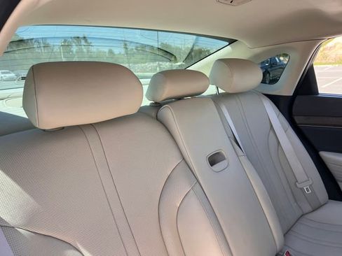 Used 2022 Genesis G80 2.5T w/ Prestige Package image 40