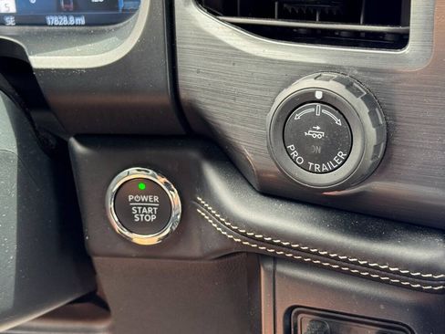 Used 2024 Ford F150 Lightning Platinum AWD/4WD image 42