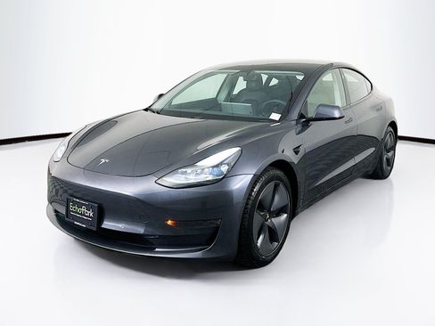 Used 2021 Tesla Model 3 Standard Range Plus RWD image 3
