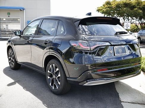 New 2026 Honda HR-V EX-L image 9