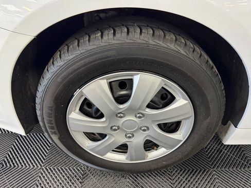 Used 2019 Ford Fusion S image 17