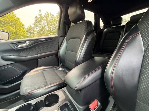 Used 2023 Ford Escape ST-Line w/ Tech Pack #1 AWD/4WD image 24