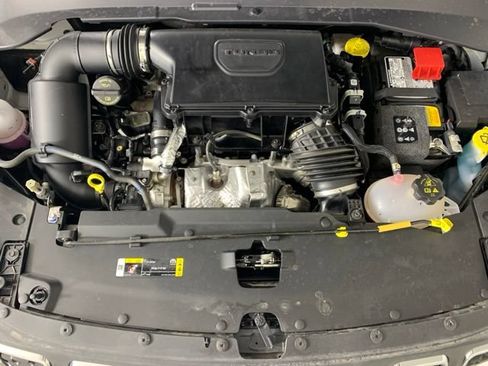 Used 2025 Jeep Compass Latitude AWD/4WD image 37
