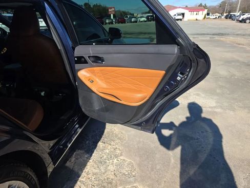 Used 2019 Toyota Avalon Limited image 51