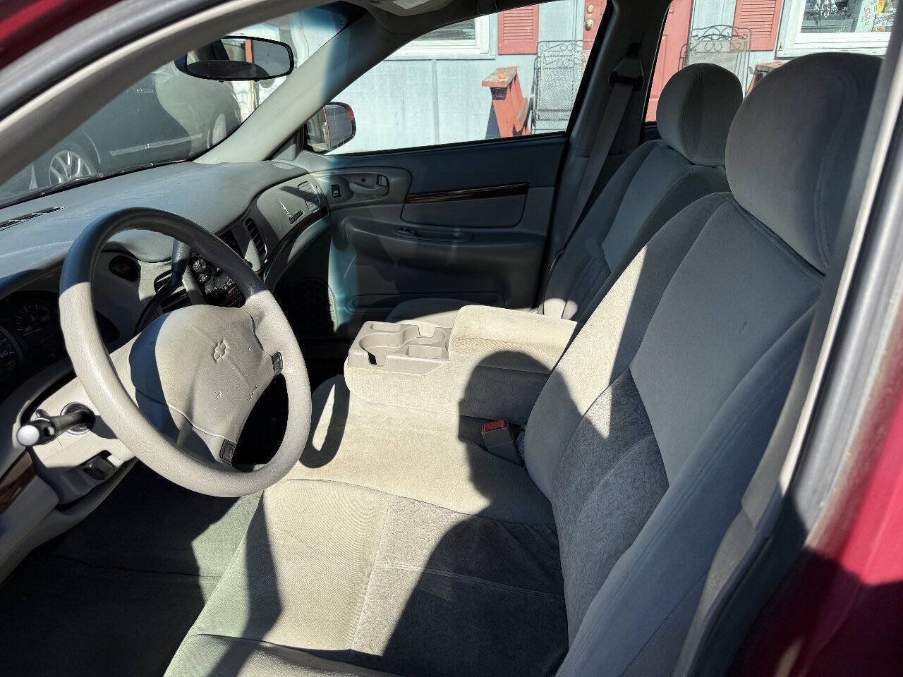 Used 2005 Chevrolet Impala w/ Preferred Equipment Group FWD image 15