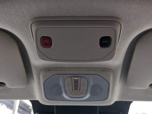 Used 2025 RAM ProMaster 2500 w/ Convenience Group FWD image 21