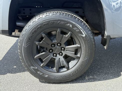 Used 2022 Chevrolet Colorado LT w/ LT Convenience Package image 10