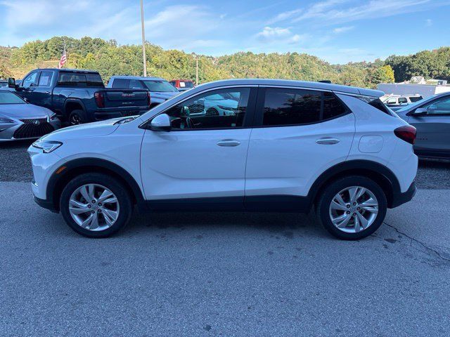 Used 2024 Buick Encore GX Preferred w/ Comfort Package AWD/4WD image 2