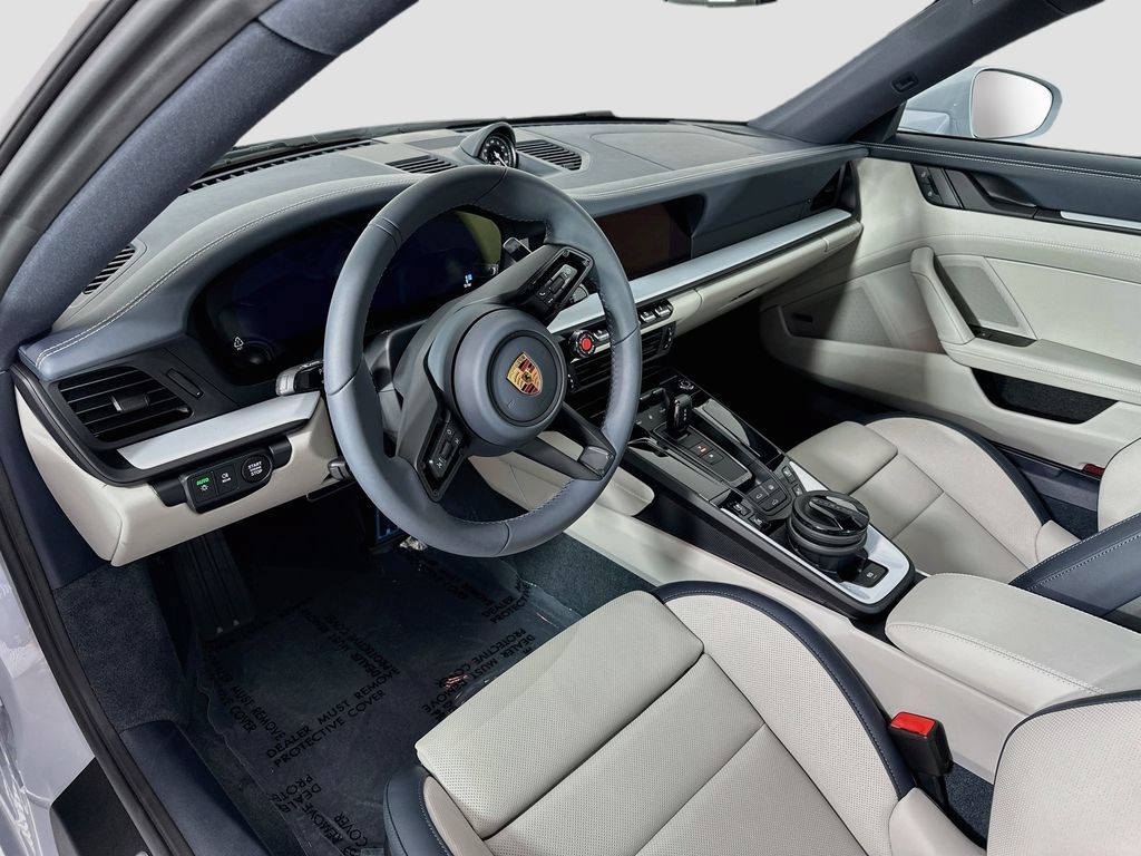 New 2026 Porsche 911 Carrera RWD image 4