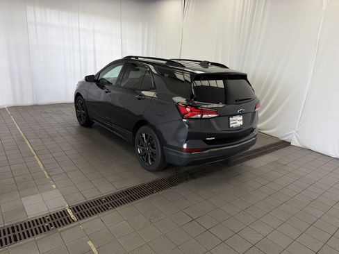 Used 2022 Chevrolet Equinox RS w/ RS Leather Package FWD image 7
