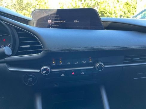 Used 2020 MAZDA MAZDA3 Sedan image 7