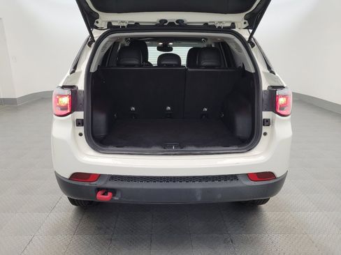 Used 2018 Jeep Compass Trailhawk w/ Leather Interior Group AWD/4WD image 29