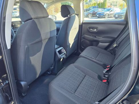Certified 2025 Honda HR-V LX image 6