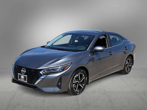 Used 2025 Nissan Sentra SV FWD image 4