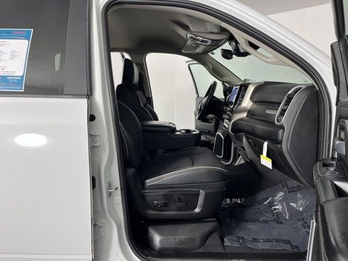 Used 2024 RAM 2500 Laramie w/ Safety Group AWD/4WD image 46