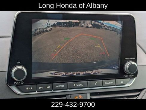 Used 2020 Nissan Altima 2.5 SR w/ Premium Package FWD image 23