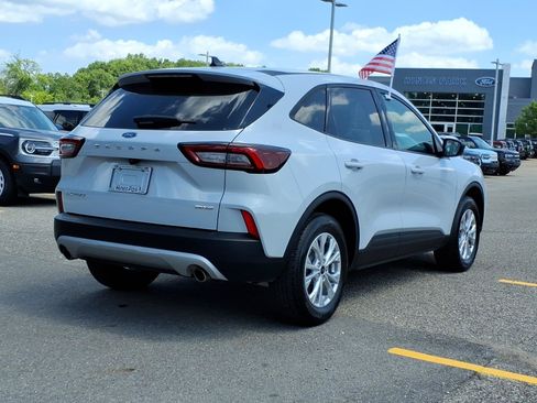 Used 2025 Ford Escape Active w/ Cold Weather Package AWD/4WD image 7