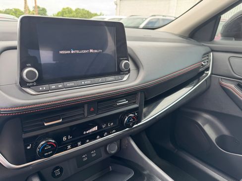 Used 2025 Nissan Rogue Rock Creek image 17