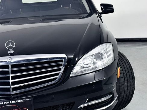 Used 2011 Mercedes-Benz S 550 4MATIC image 6