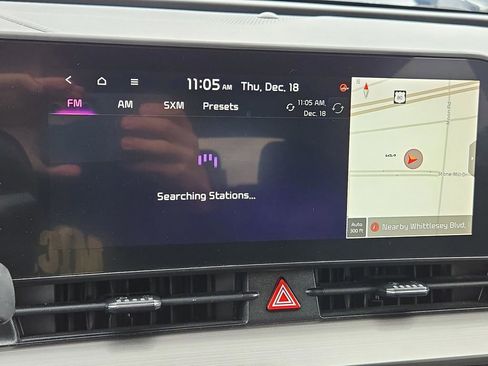 Used 2023 Kia Sportage EX image 17