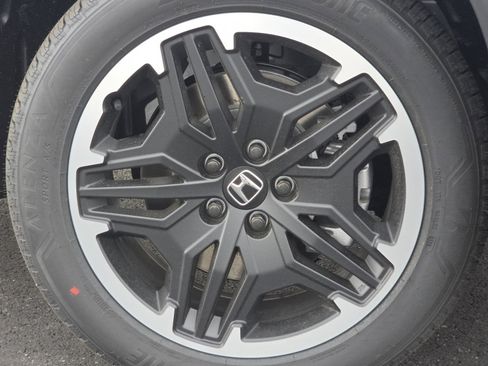 New 2026 Honda Pilot image 13