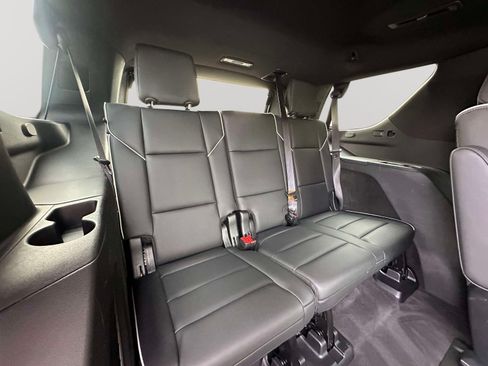 Certified 2023 Cadillac Escalade Sport w/ Touring Package AWD/4WD image 35