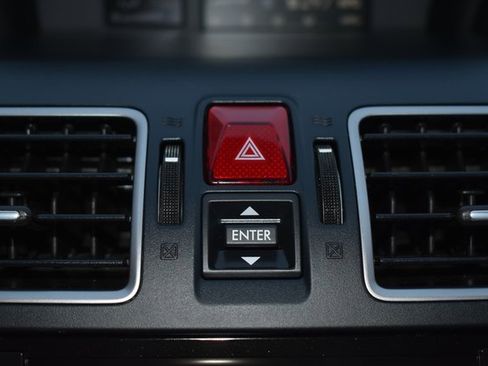 Used 2018 Subaru Forester 2.5i Premium w/ All-Weather Package image 22