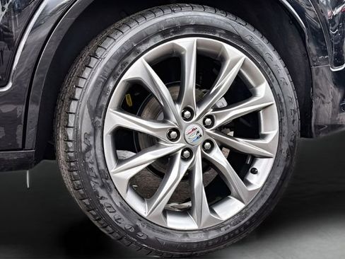 Used 2024 Buick Encore GX Avenir w/ Avenir Convenience Package image 18