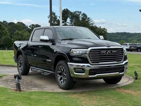 New 2026 RAM 1500 Laramie AWD/4WD image 32