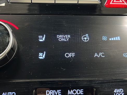 Used 2025 Hyundai Santa Fe Calligraphy AWD/4WD image 43