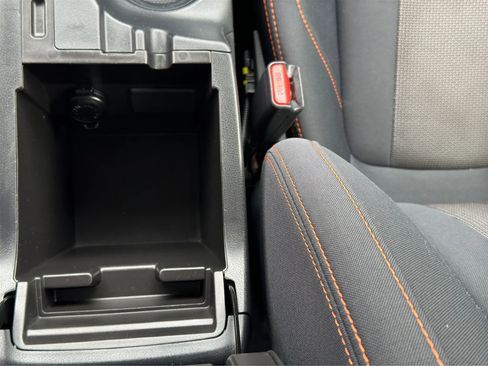 Used 2021 Subaru Crosstrek 2.0i Premium image 23