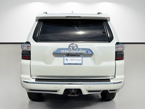 Used 2022 Toyota 4Runner Limited AWD/4WD image 4