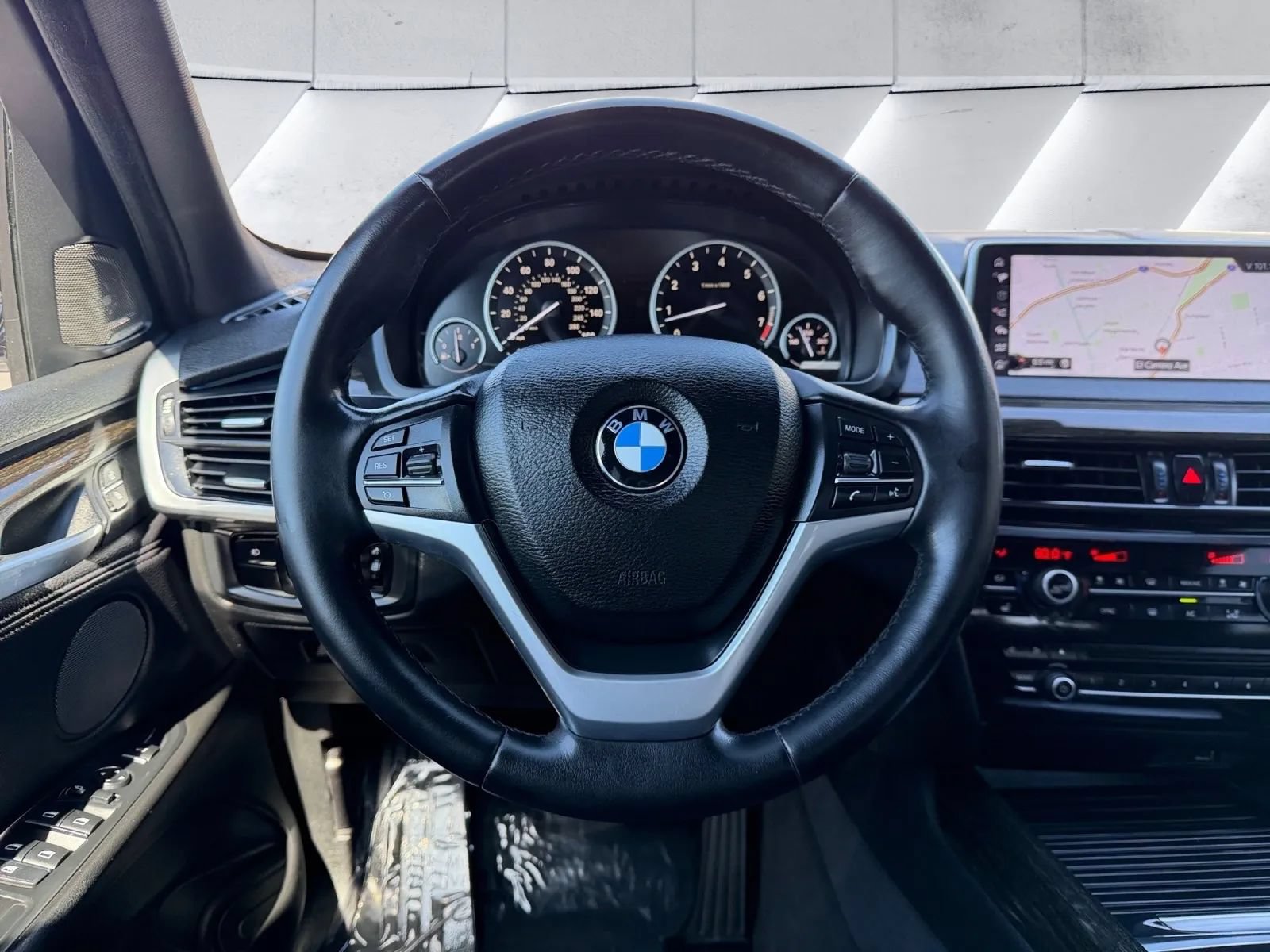 Used 2017 BMW X5 xDrive35i AWD/4WD image 17