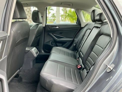 Used 2021 Volkswagen Jetta SEL image 9