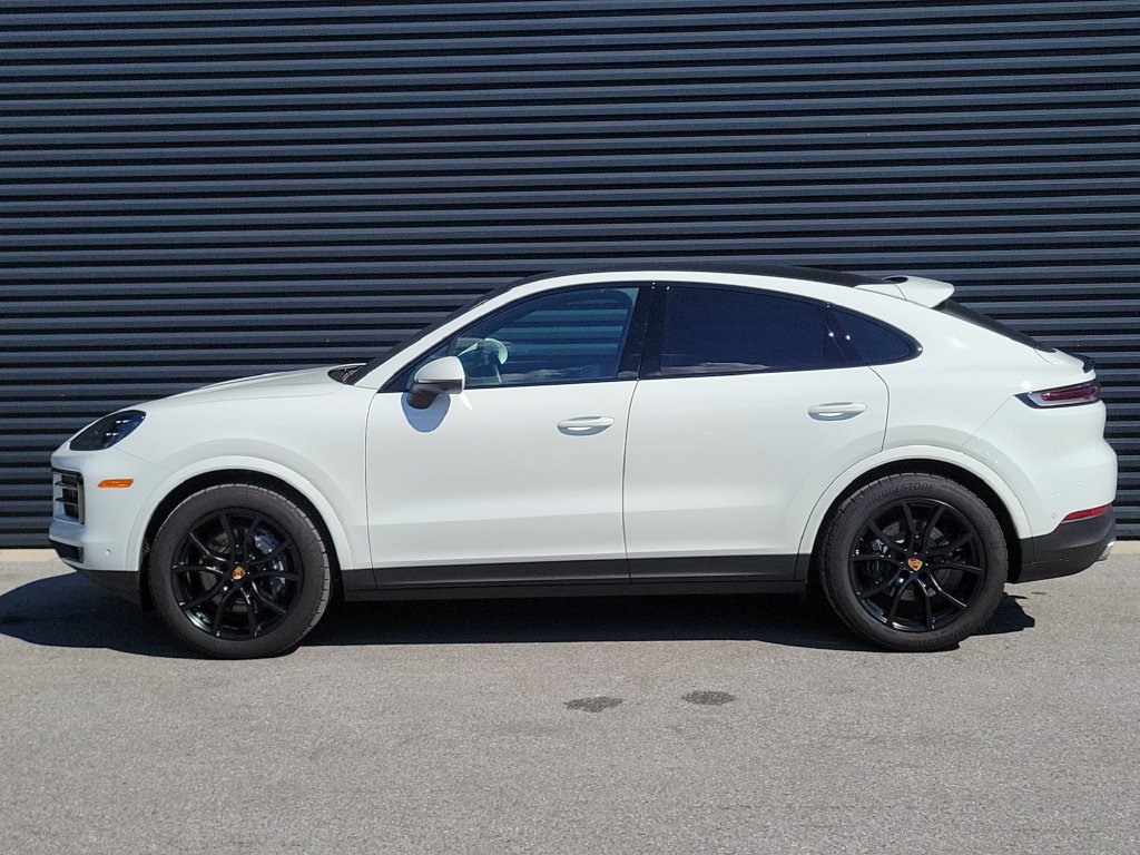 Certified 2026 Porsche Cayenne Coupe AWD/4WD image 2