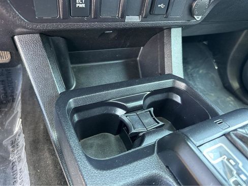 Used 2021 Toyota Tacoma SR RWD image 26